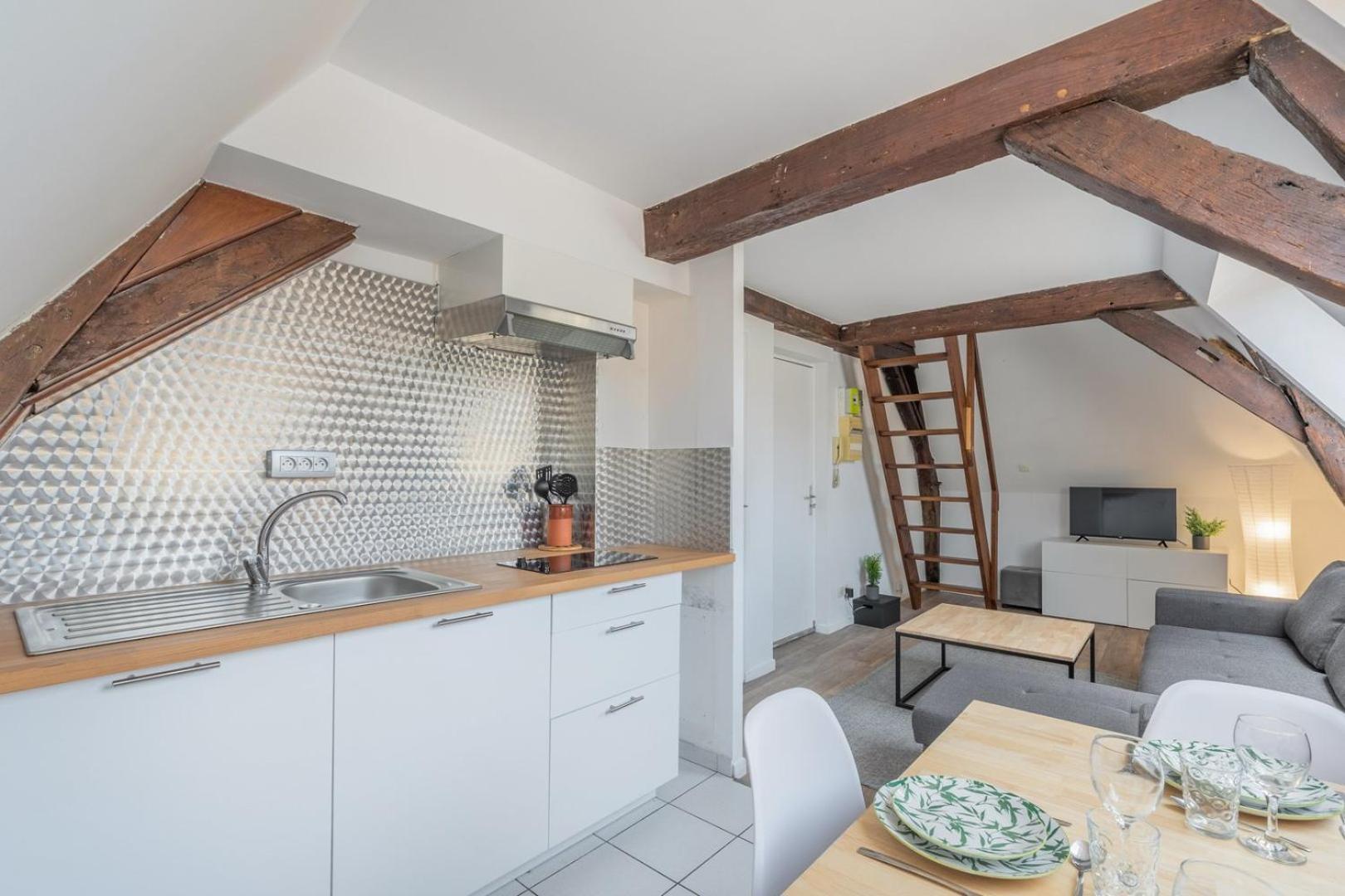 Duplex Next To Grand Place ลีลล์ ภายนอก รูปภาพ